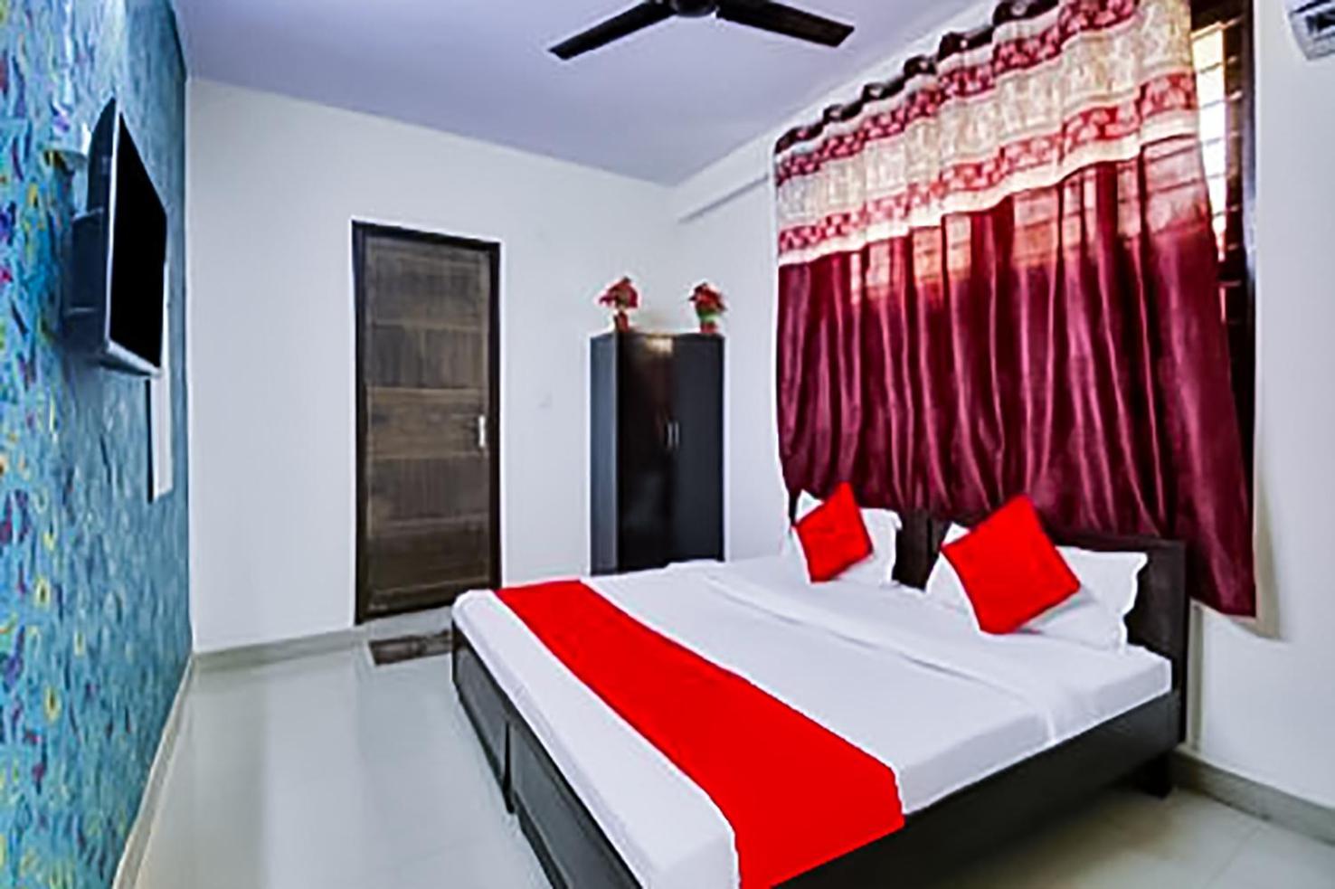 Hotel Bliss - Near Lajpat Nagar Metro